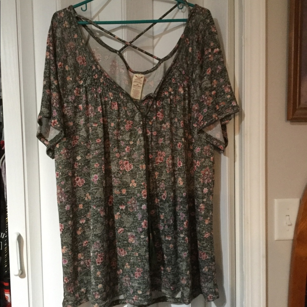 Faded glory 4X top
